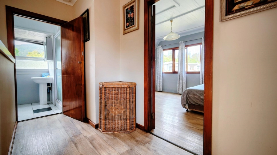 5 Bedroom Property for Sale in Old Place Western Cape